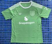 2526 Manchester United goalkeeper green football shirt