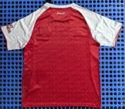 2526 Arsenal home football shirt - Image 3