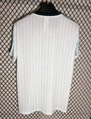 2526 Liverpool Retro T-shirt Football Shirt - Image 3