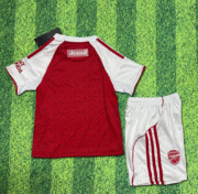 2526 Arsenal Home Children's Football Set - Image 3